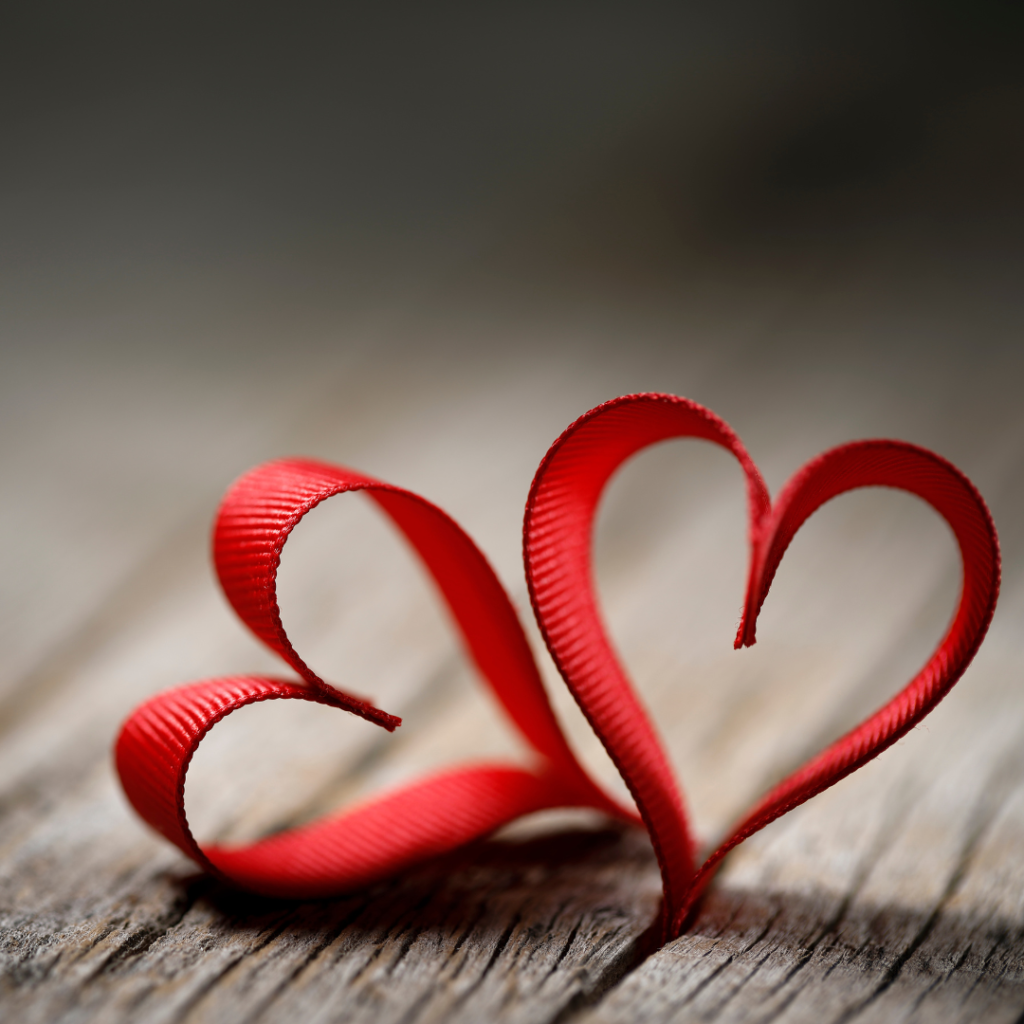 6 Irresistible Valentine's Day Gifts That Will Melt His Heart 7 Love